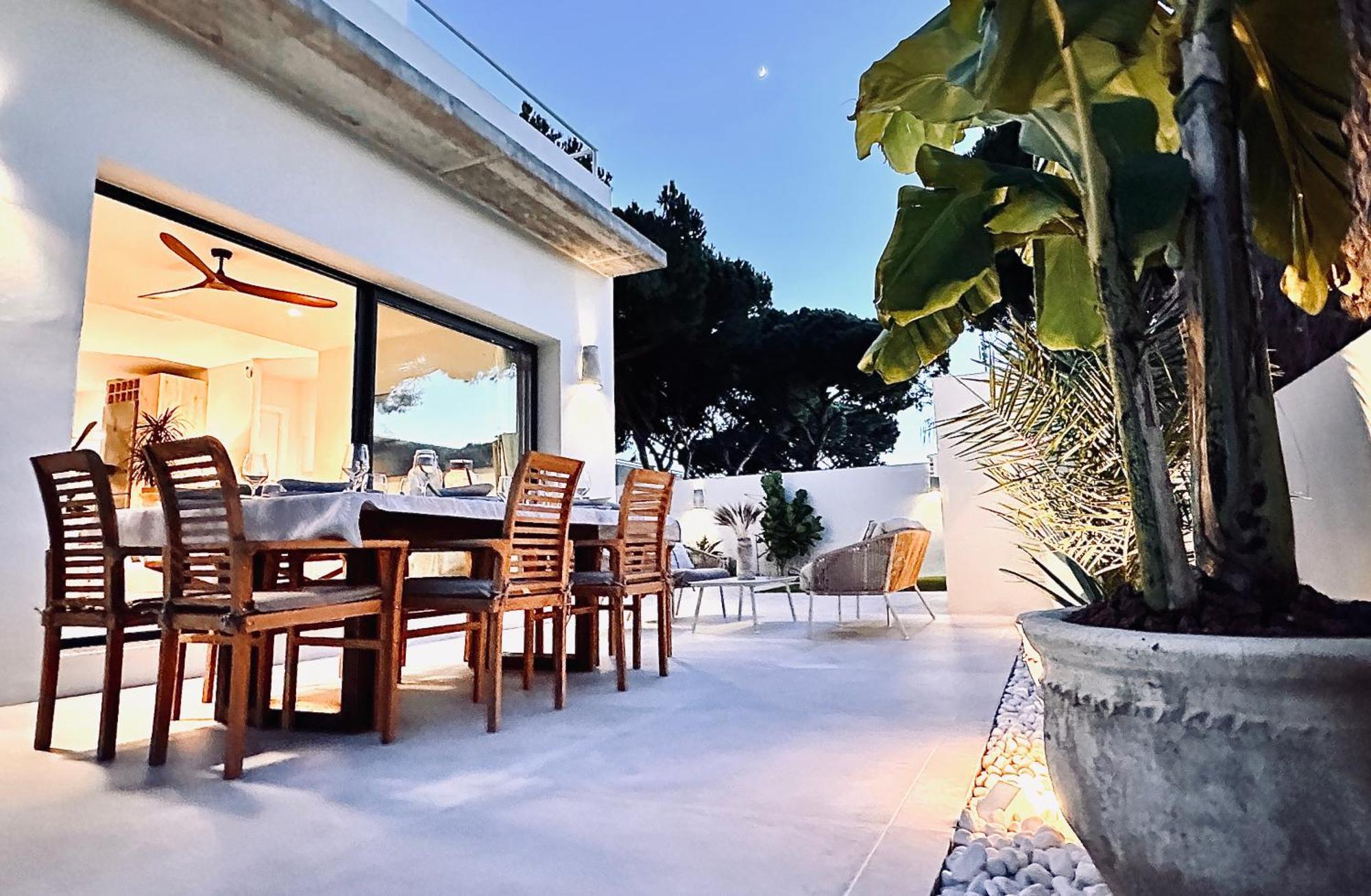 Casa Ad Mare Trafalgar لوس كانيوس دي ميكا المظهر الخارجي الصورة
