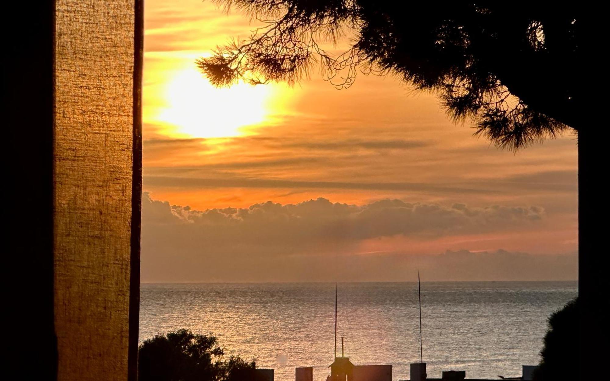 Casa Ad Mare Trafalgar لوس كانيوس دي ميكا المظهر الخارجي الصورة